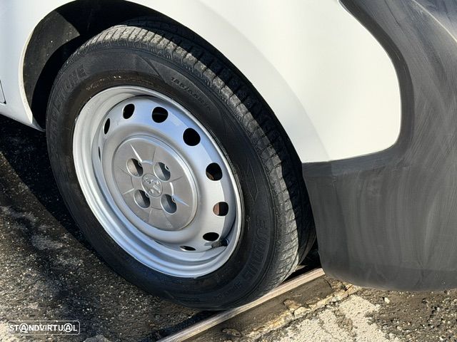 Peugeot Bipper 1.3HDI Van - 11