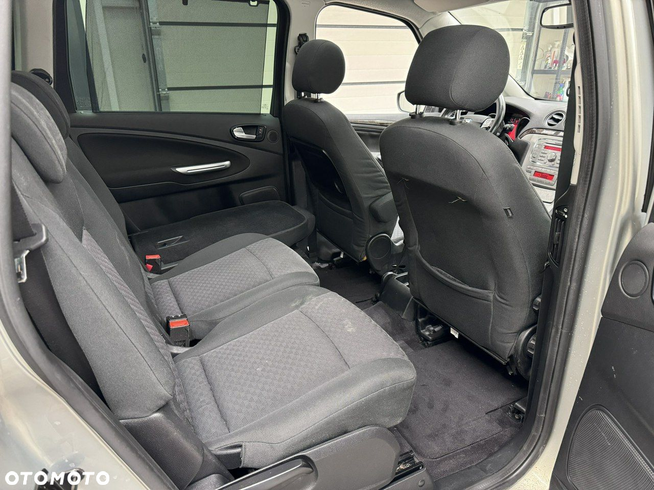 Ford Galaxy - 25