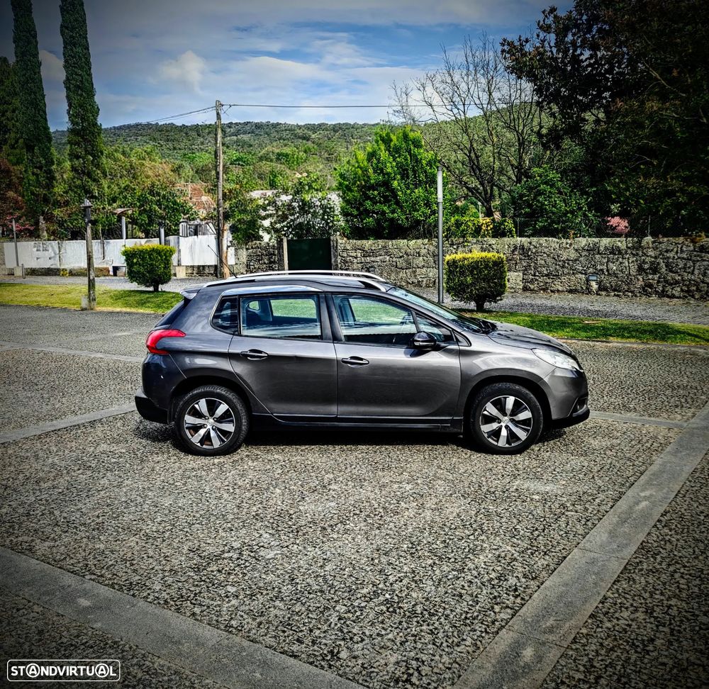 Peugeot 2008 1.6 e-HDi Allure - 3
