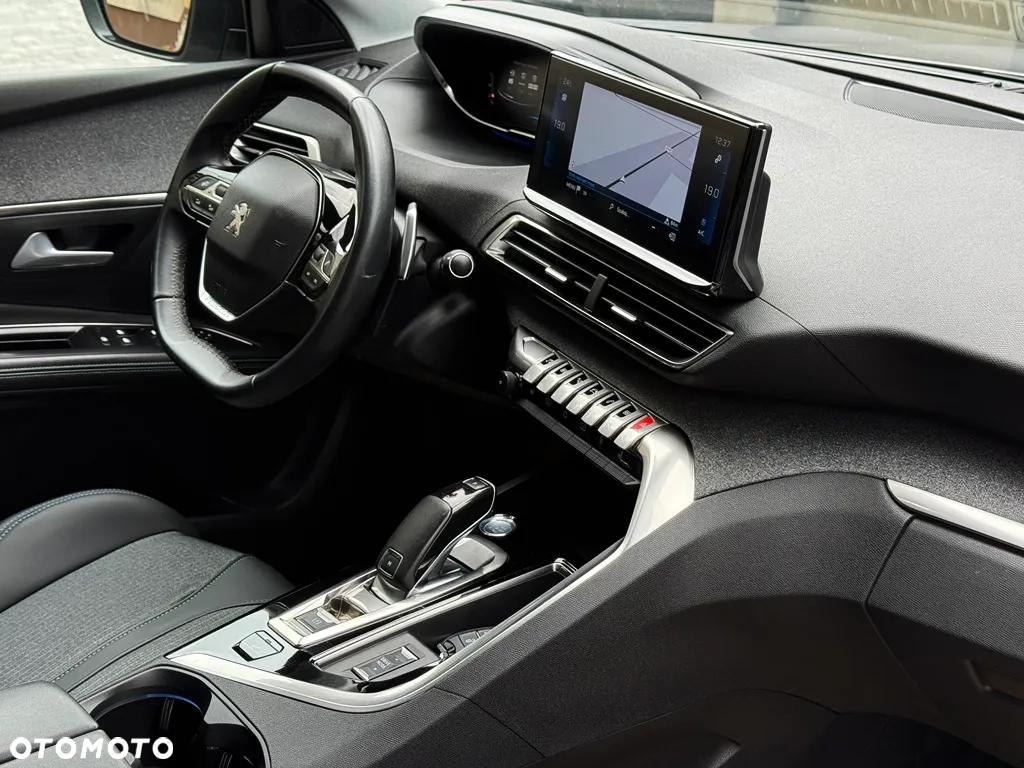 Peugeot 5008 BlueHDI 130 EAT8 Allure Pack - 31