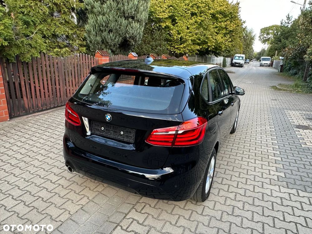 BMW Seria 2 218i Advantage - 11