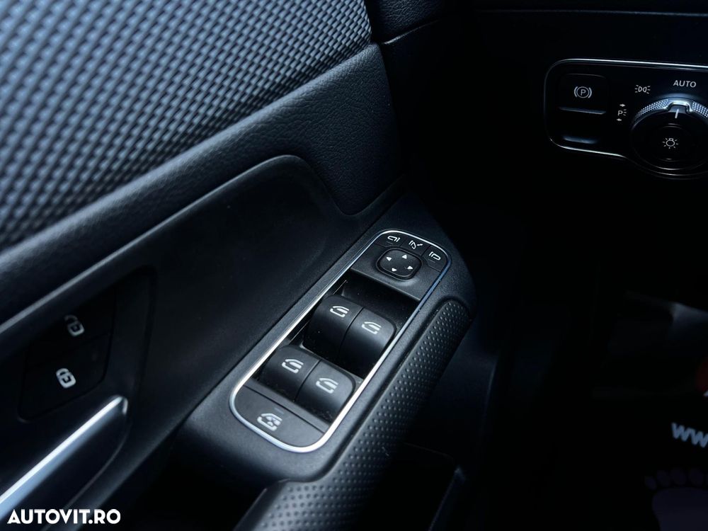 Mercedes-Benz GLA - 26