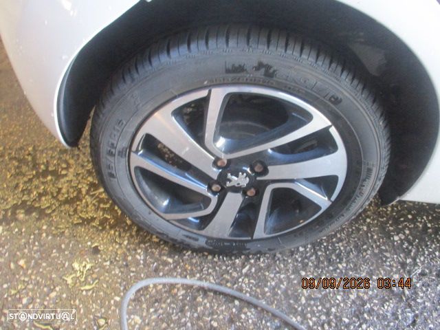Peugeot 108 1.0 VTI S&S Active - 9