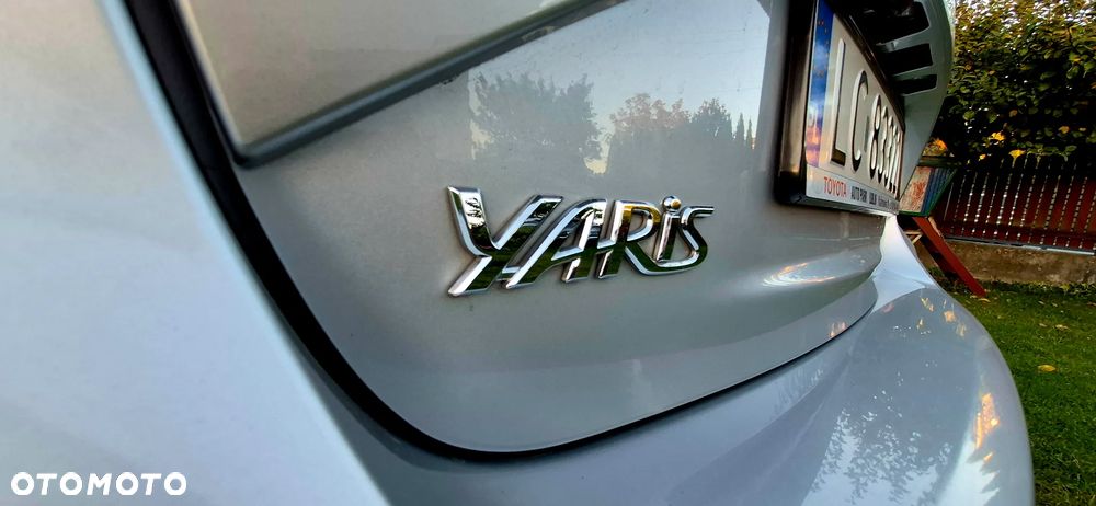 Toyota Yaris - 10