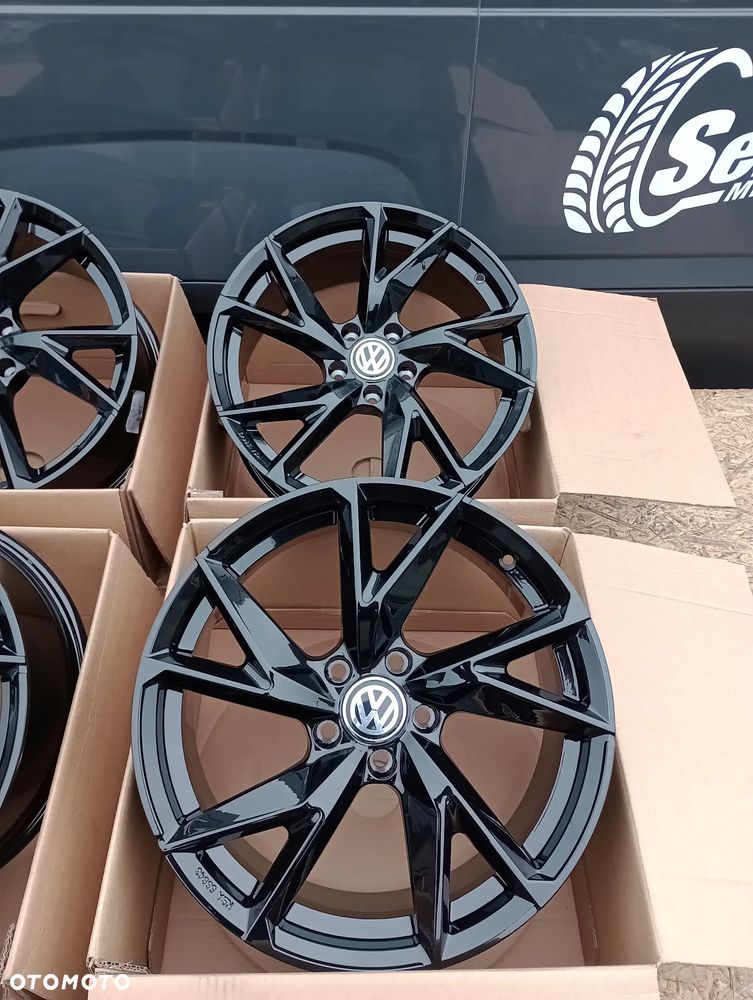 FELGI ALUMINIOWE NOWE 5X112 R18 8J ET35 VOLKSWAGEN ARTEON CADDY CC GOLF ID.3 ID.4 JETTA PASSAT PHAETON SCIROCCO SHARAN T4 TIGUAN TOUAREG TOURAN T-ROC - 4