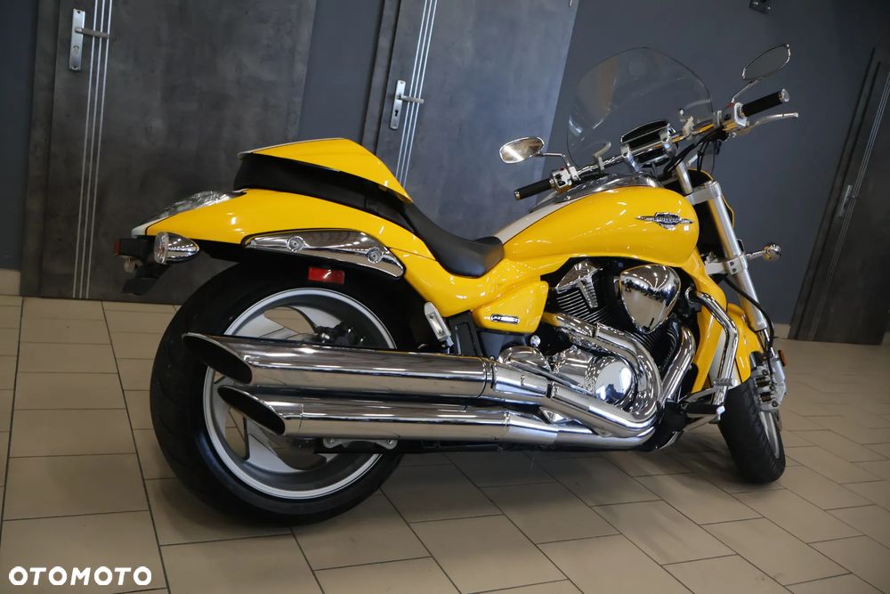 Suzuki Intruder - 14