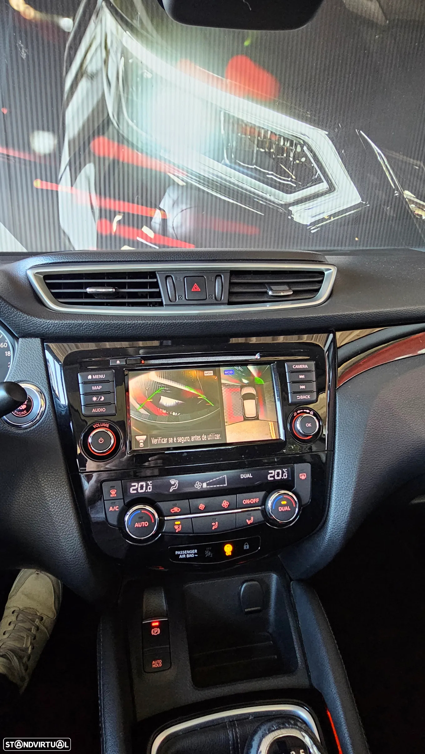 Nissan Qashqai 1.5 dCi N-Connecta J18+Led - 20