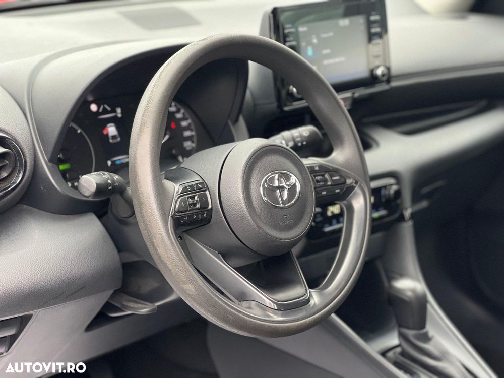 Toyota Yaris - 7