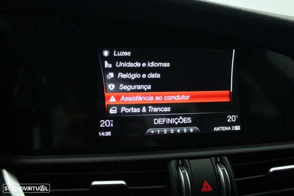 Alfa Romeo Giulia 2.2 D - 15