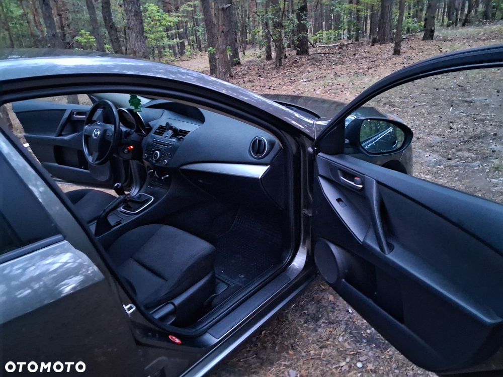 Mazda 3 - 8
