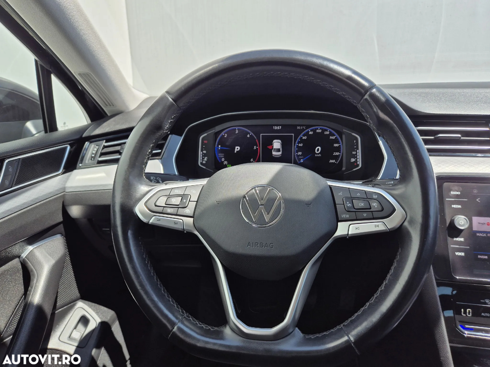 Volkswagen Passat Variant 2.0 TDI DSG Comfortline - 15