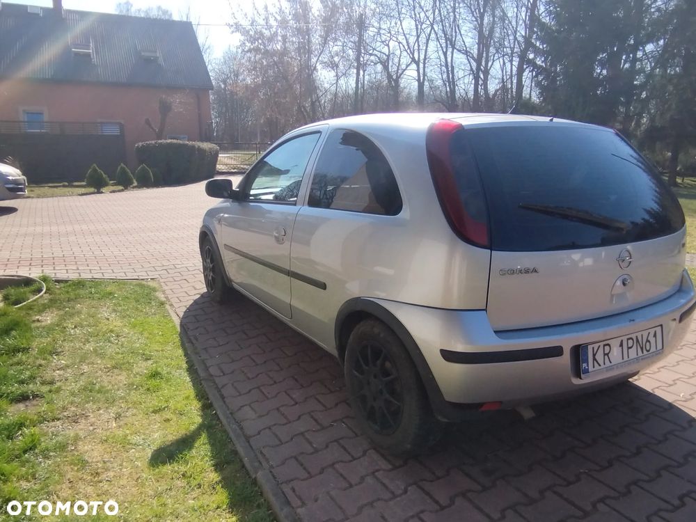 Opel Corsa 1.2 16V Cosmo - 5