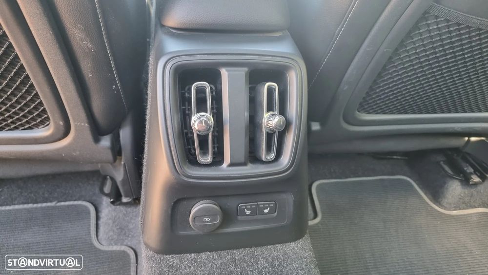 Volvo XC 40 1.5 T5 PHEV R-Design - 17