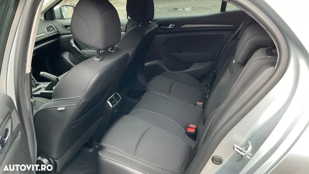 Renault Megane Blue dCi 116 Zen - 11