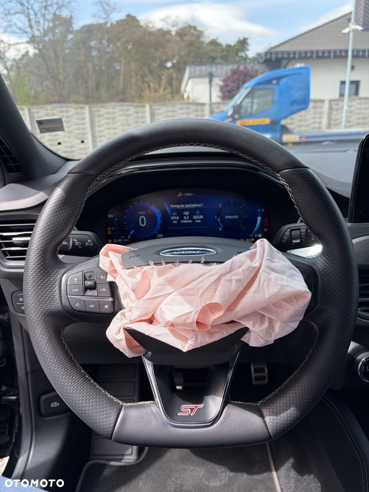 Ford Focus 2.0 EcoBlue ST - 20