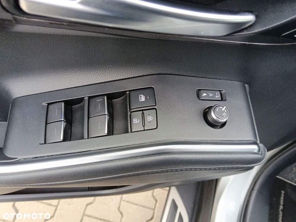 Toyota Highlander 2.5 Hybrid Prestige - 17