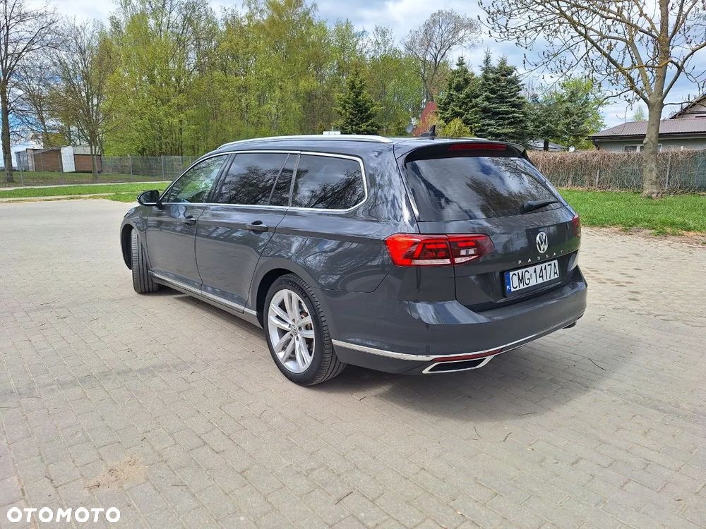 Volkswagen Passat 2.0 TDI SCR DSG Elegance - 3