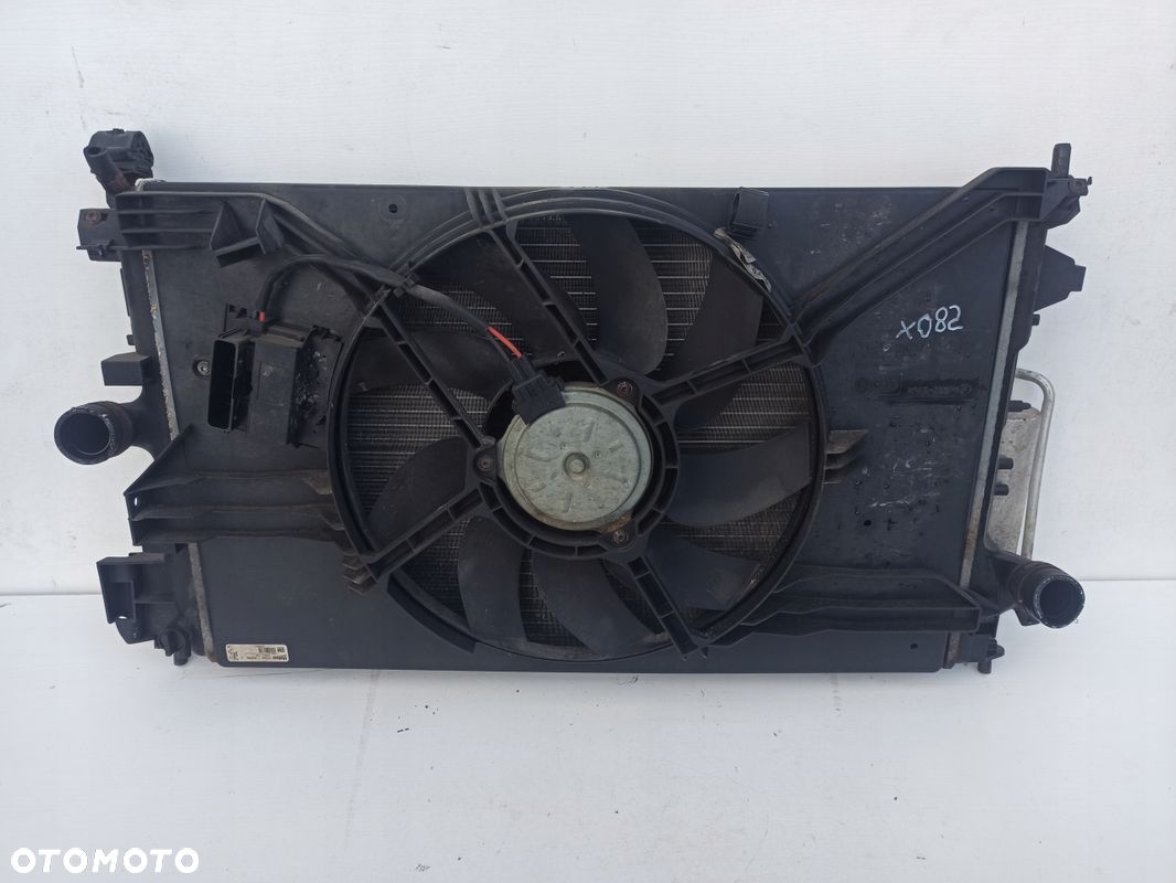Komplet chłodnic wentylator OPEL VECTRA C LIFT SIGNUM 1.8 16V benzyna - 1