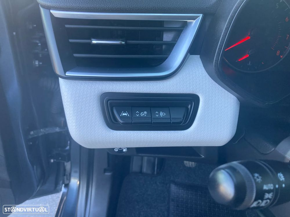 Renault Clio TCe 100 INTENS - 20