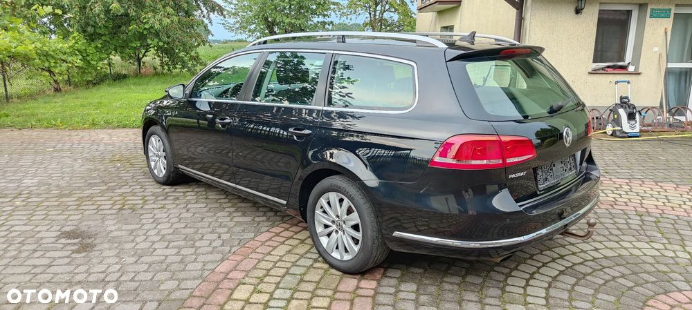 Volkswagen Passat 1.6 TDI Comfortline - 4