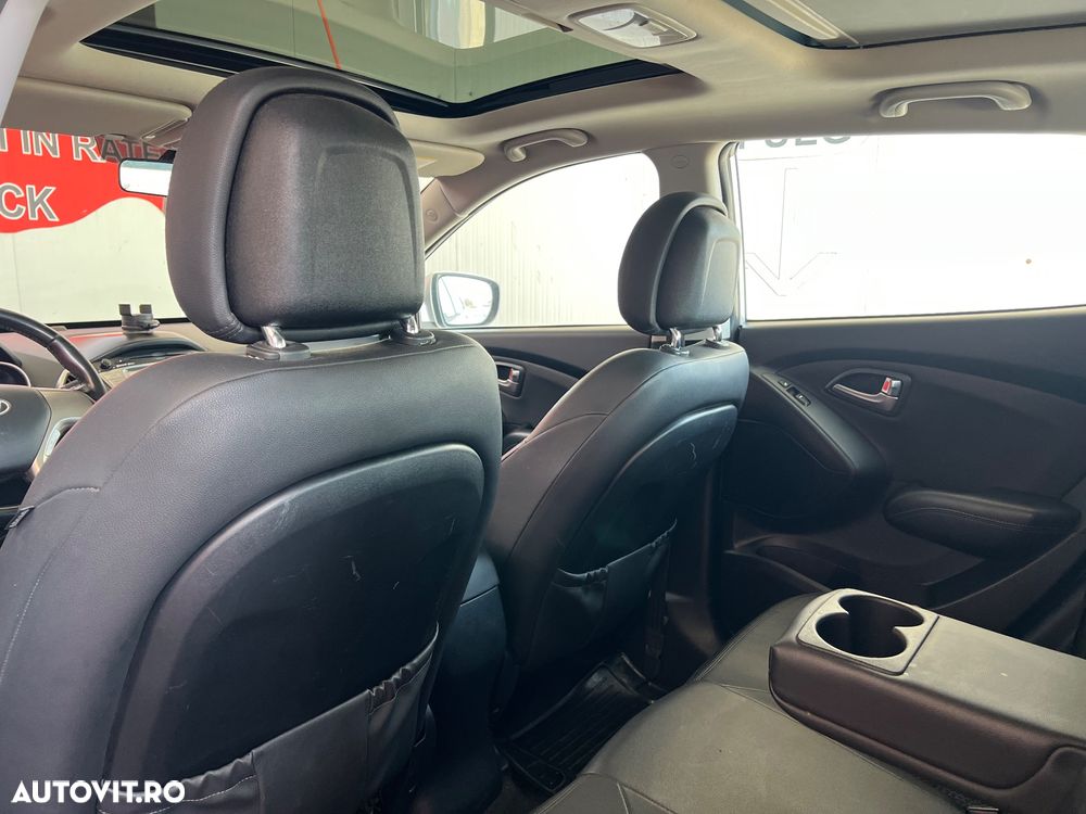 Ford Kuga 2.0 TDCi 4WD Powershift Titanium - 6