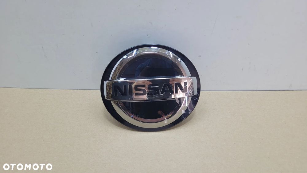 NISSAN QASHQAI J11 II LIFT EMBLEMAT ZNACZEK LOGO - 1