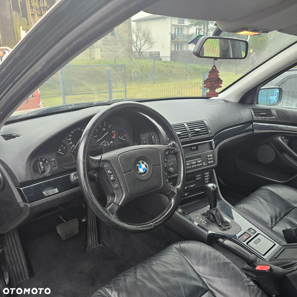 BMW Seria 5 - 8