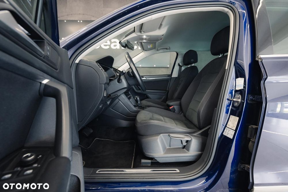 Volkswagen Tiguan - 14