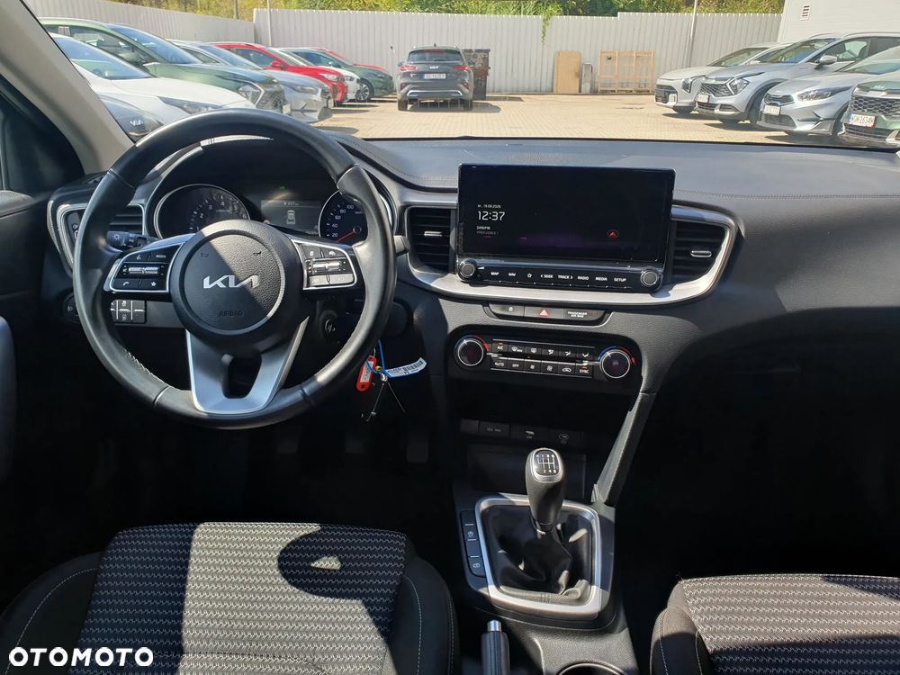 Kia XCeed 1.5 T-GDI M - 30