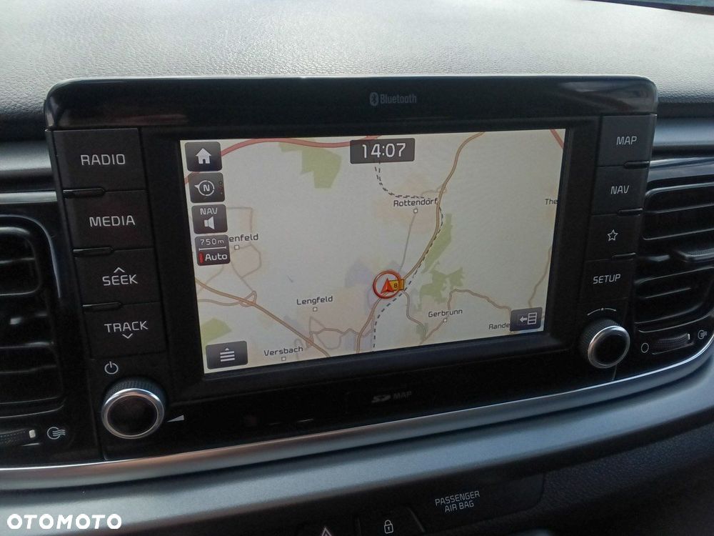 Kia Rio - 19