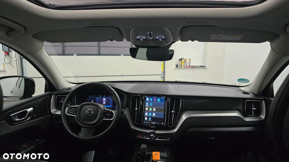 Volvo XC 60 B4 D Plus Dark - 6