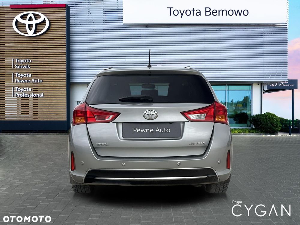 Toyota Auris 1.6 Premium Comfort - 5