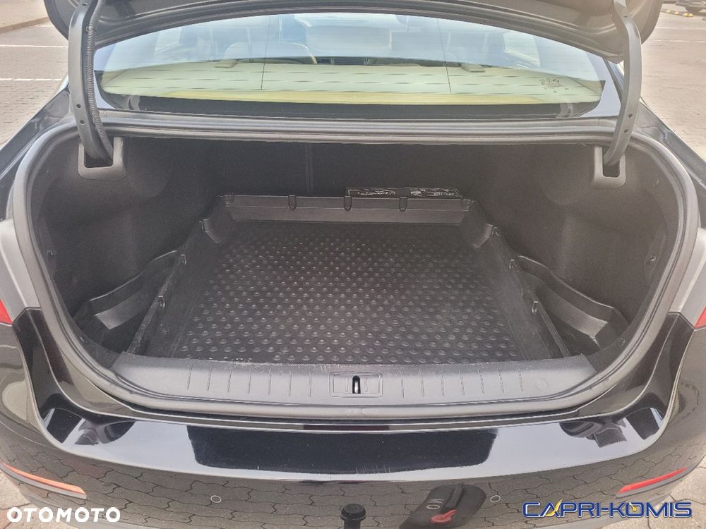 Renault Latitude - 17