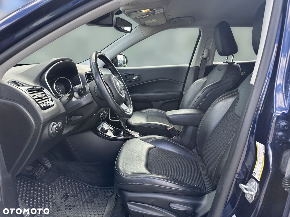 Jeep Compass - 11