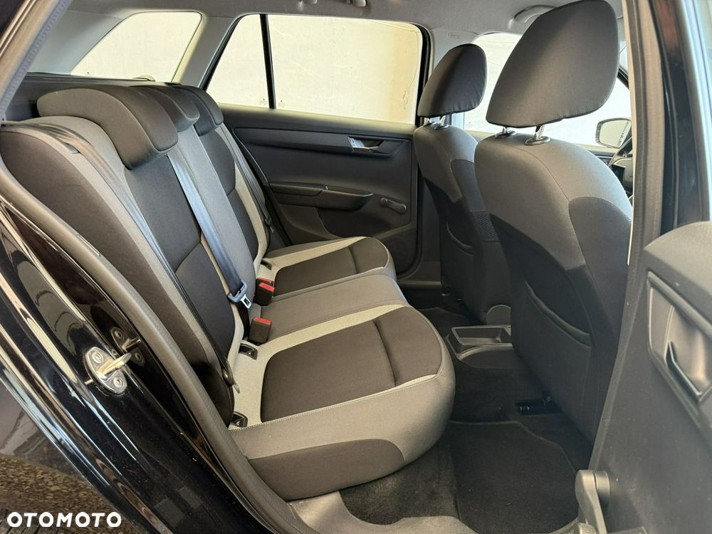Skoda Fabia 1.2 TSI Active - 13