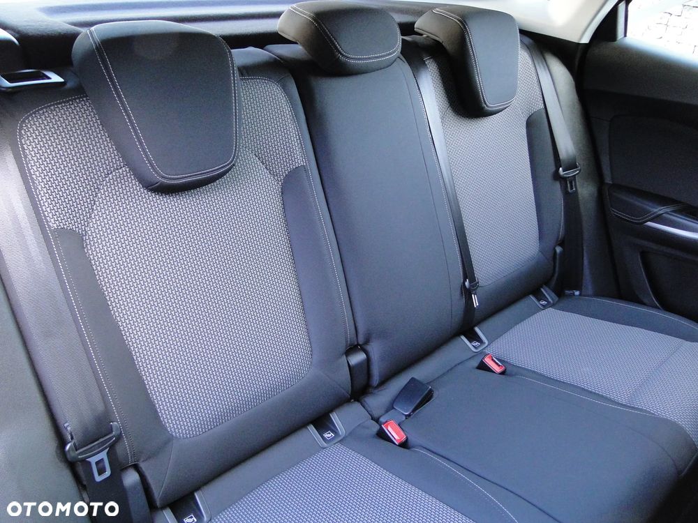 Opel Grandland X 1.6 D Start/Stop Business Edition - 26