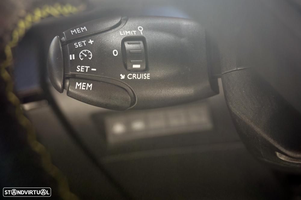 Peugeot 2008 1.2 PureTech GT Line - 14