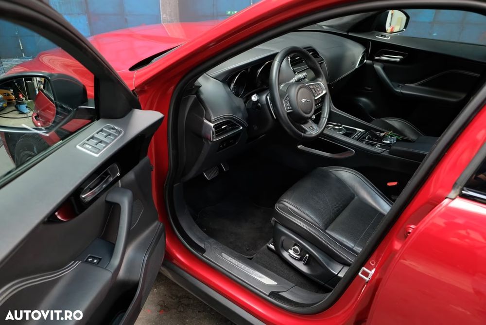 Jaguar F-Pace 20d AWD Aut. R-Sport - 14