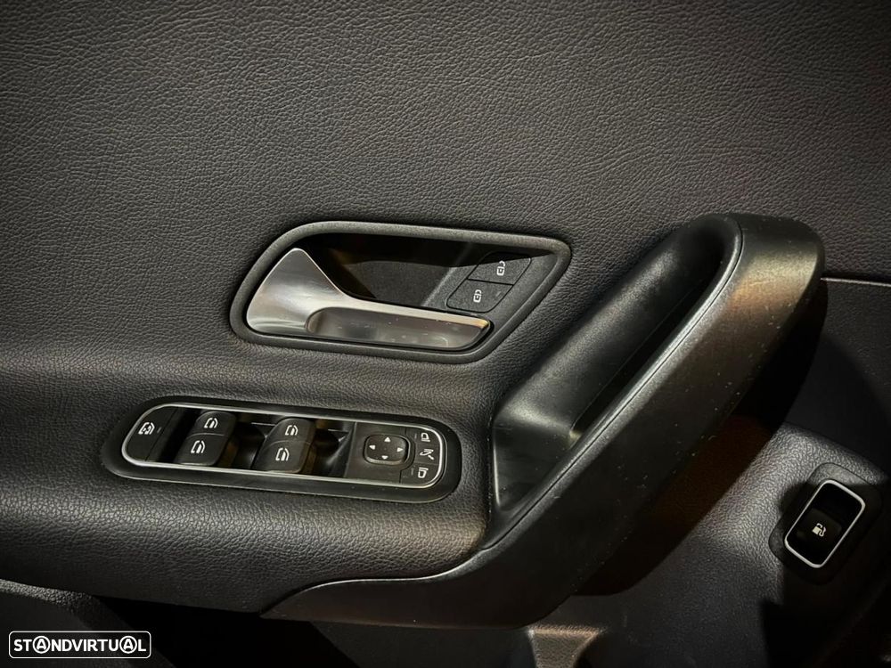 Mercedes-Benz A 250 Limousine - 32