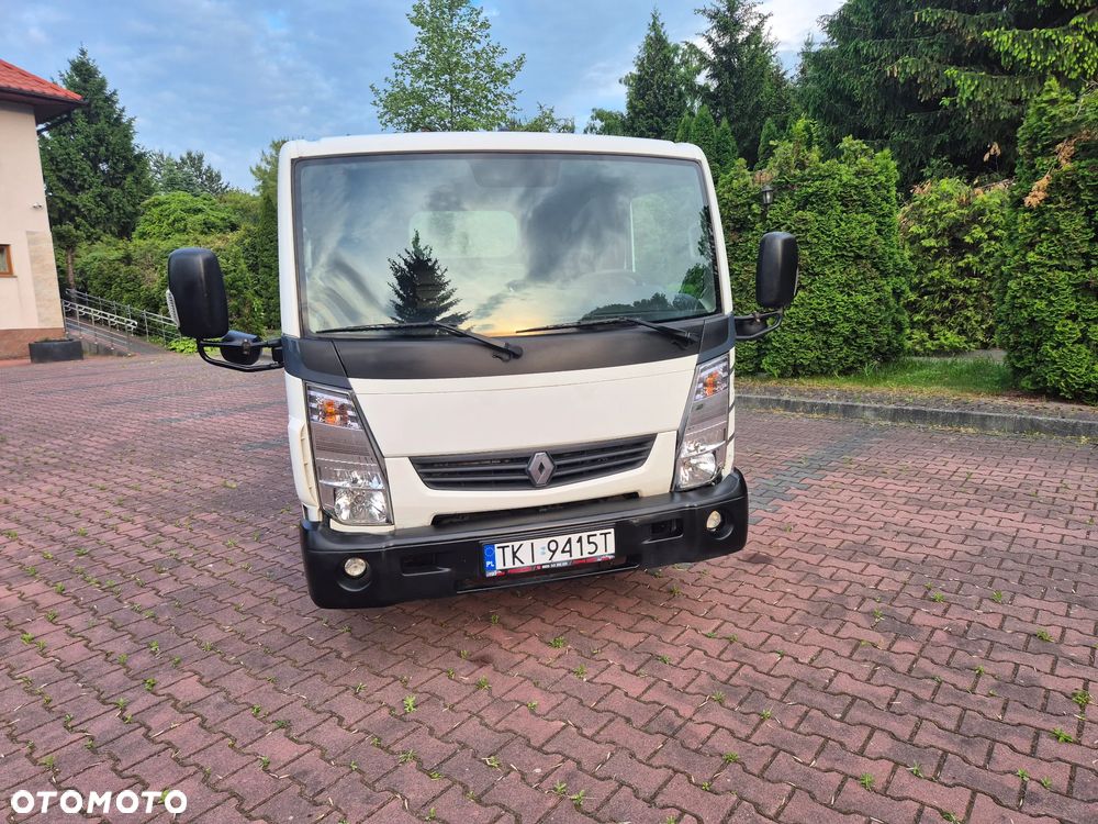 Renault Maxity - 3