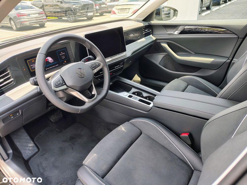 Volkswagen Passat - 13