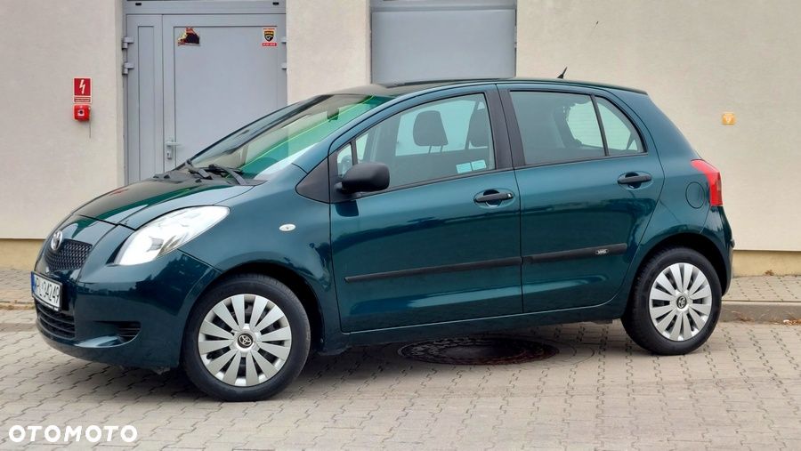 Toyota Yaris 2007 photo 3