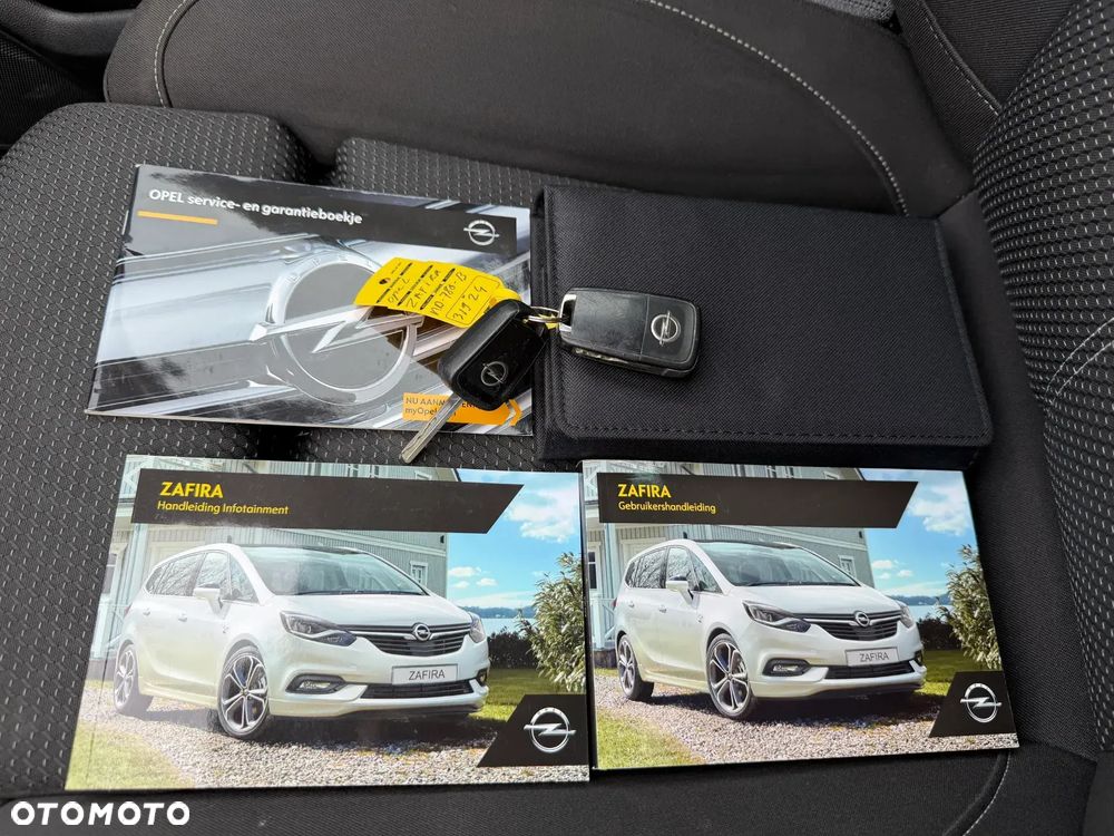 Opel Zafira 1.4 Turbo Business Innovation - 33