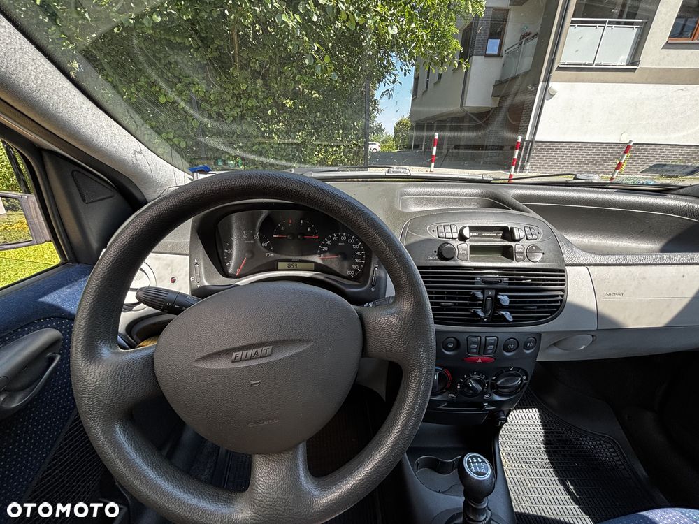 Fiat Punto 1.2 16V Active - 7