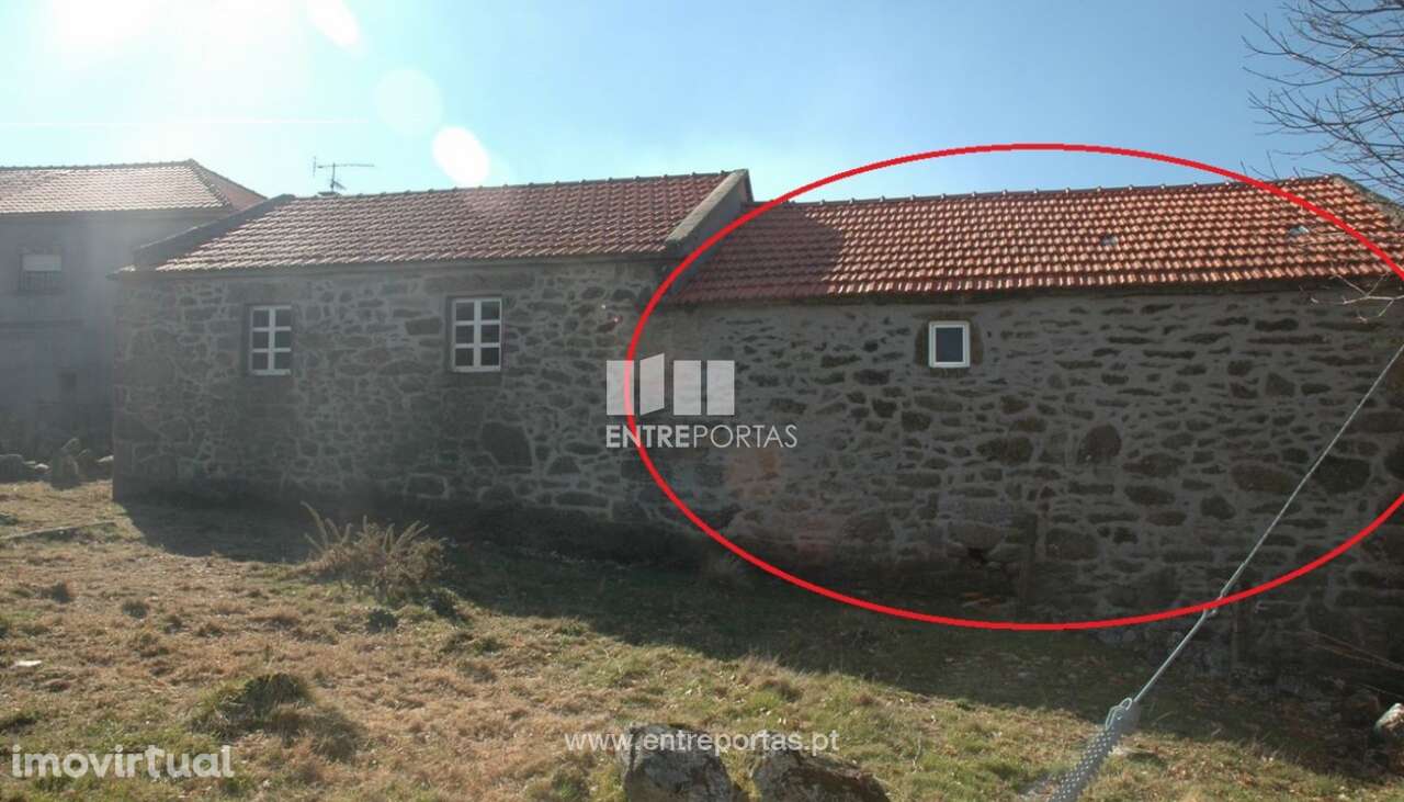 Venda de Moradia em pedra para restauro, Castro Laboreiro, Melgaço - Grande imagem: 3/27