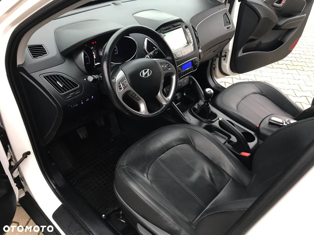 Hyundai ix35 2.0 CRDi 4WD Premium - 26