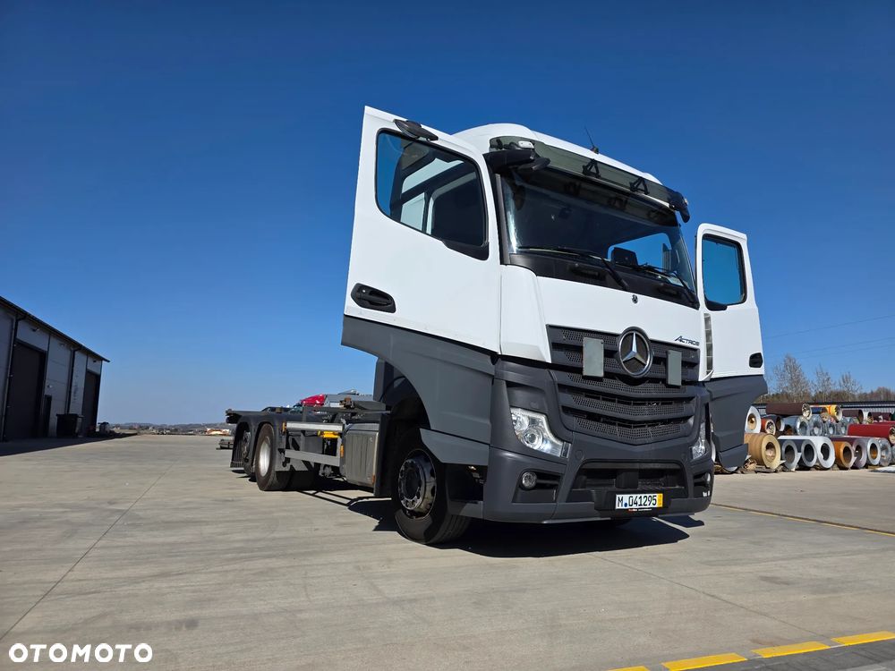 Mercedes-Benz ACTROS - 5