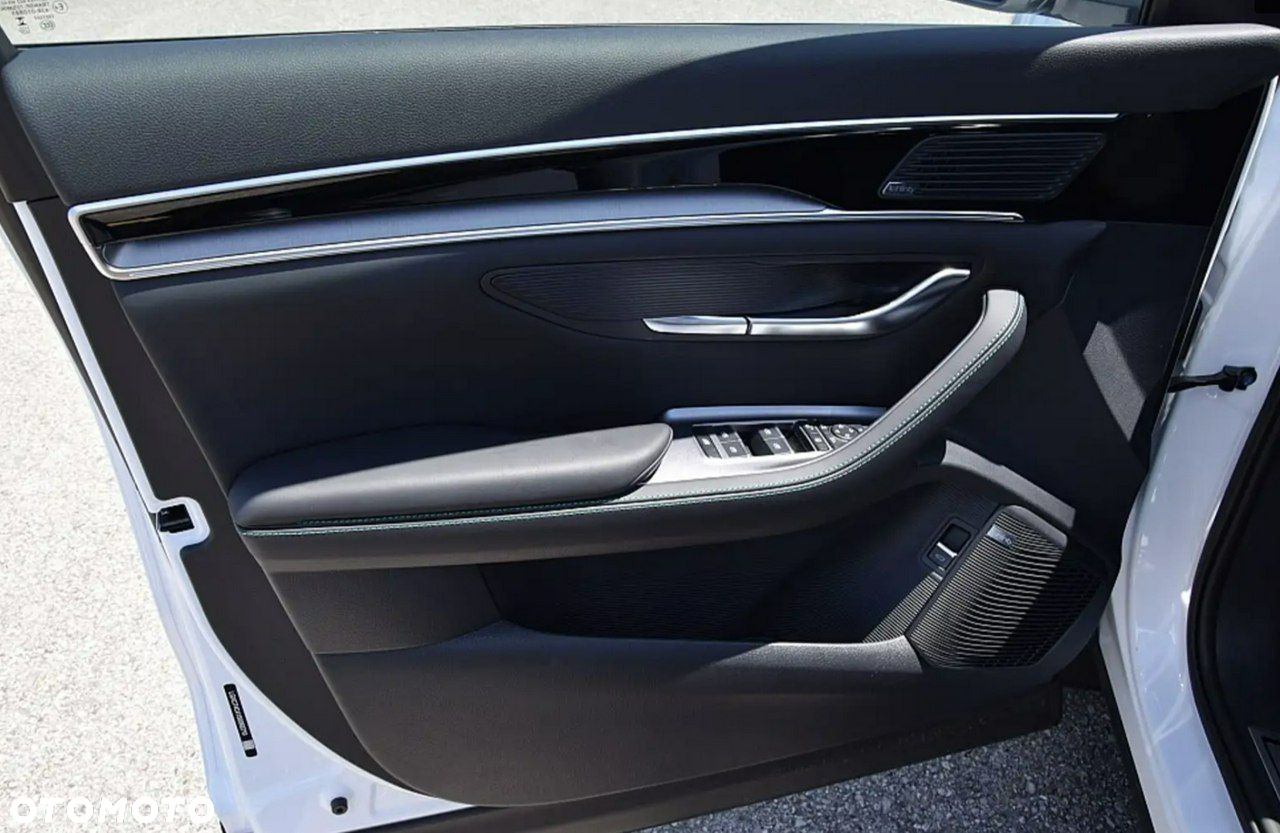 BYD Seal U - 9