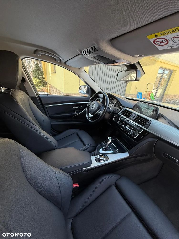 BMW Seria 3 318i Sport Line Shadow - 12