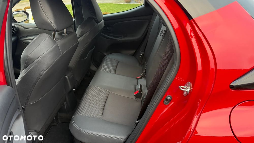 Toyota Yaris Hybrid 1.5 Executive - 12